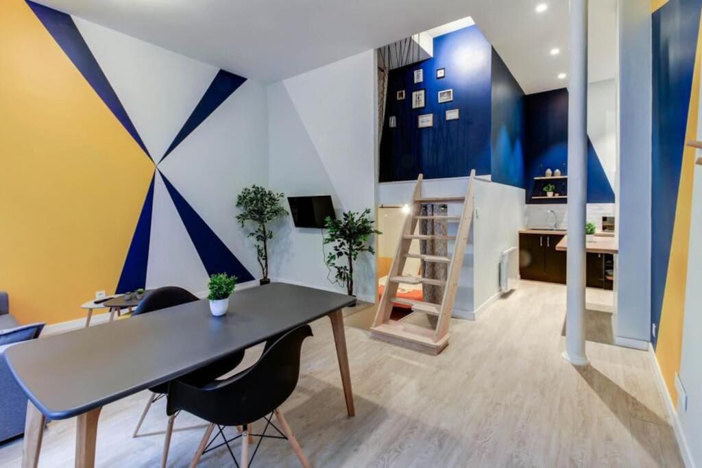 Le Berlier 60M2 + Cour Privee - Centre Historique Apartment Dijon Exterior photo